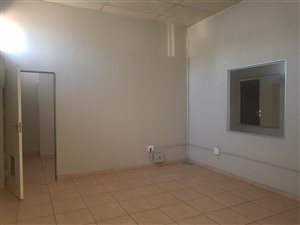 153 m² Commercial space in Clubville