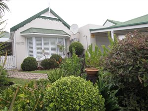 3 Bed House in River Club