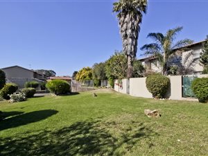 3 Bed Townhouse in Corlett Gardens