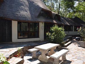 8 Bed House in Kalkheuwel