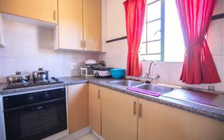 2 Bedroom Townhouse in Mooikloof Ridge