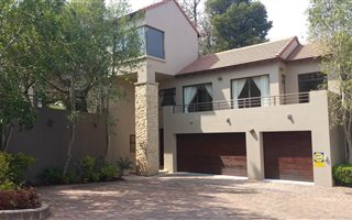 4 Bedroom House in Waterkloof Ridge