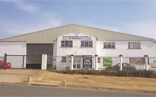 785 m² Commercial space in Mkondeni
