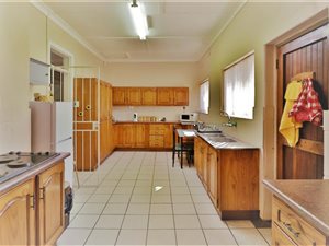 2 Bed House in Vanderbijlpark CE1
