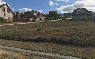 775 m² Land available in Tergniet