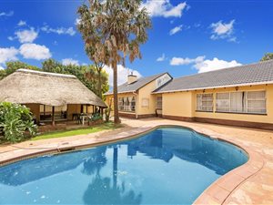 3 Bed House in Edelweiss