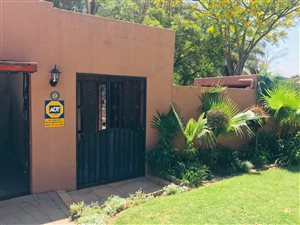 3 Bed Townhouse in Paulshof