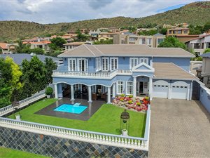 3 Bed House in Featherbrooke Estate