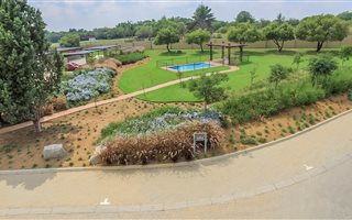 1 Bedroom Apartment in Jackal Creek Golf Estate
