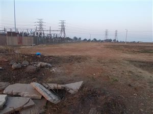1466 m² Land available in Vosloorus