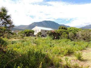 608 m² Land available in Pringle Bay