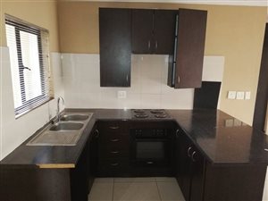 2 Bed Apartment in Carlswald AH