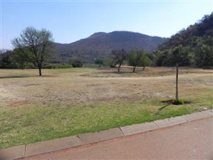 748 m² Land available in Broederstroom