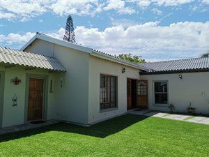 5 Bed House in George East