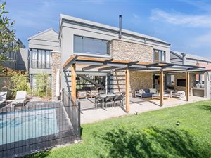 4 Bed Cluster in Steyn City