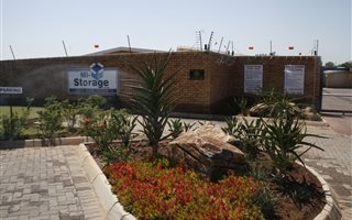 12 m² Commercial space in Willow Park Manor