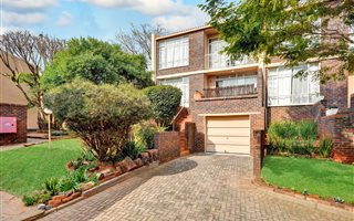 2 Bedroom Townhouse in Florida Hills