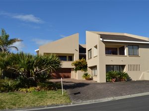 3 Bedroom House in Rexford
