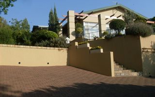 4 Bedroom House in Hospitaal Heuwel