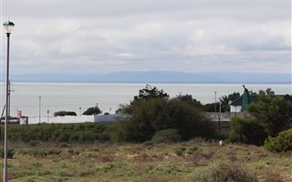435 m² Land available in St Helena Views
