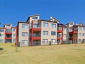 2 Bed Apartment in Honeydew Manor