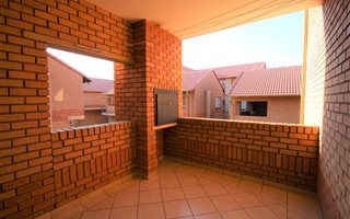 3 Bedroom Apartment in Silver Lakes