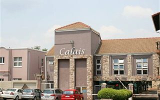 2 Bedroom Flat in Montgomery Park