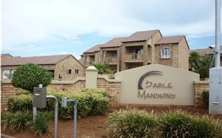 2 Bedroom Townhouse in Mooikloof Ridge
