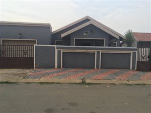 3 Bed House in Naturena