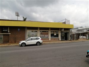 350 m² Industrial space in Krugersdorp West