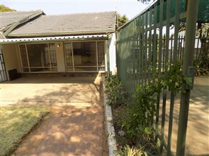 7 Bed House in Kew