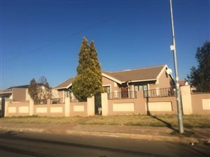 3 Bedroom House in Naturena