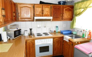 2 Bedroom Townhouse in Croydon