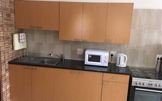 Bachelor apartment in Monument Park
