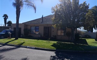 3 Bedroom House in Peerless Park