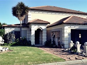 4 Bed House in Sonneveld