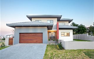 4 Bedroom House in Lombardy Estate