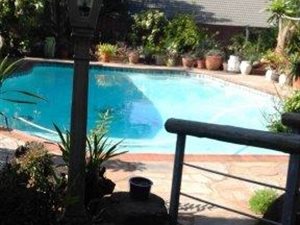 1 Bed Garden Cottage in Herrwood Park