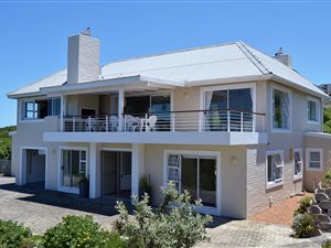 4 Bed House in Cape St Francis