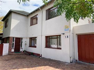 4 Bed House in Pinelands