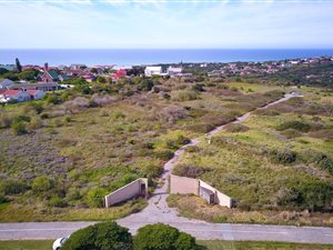 1182 m² Land available in Port Alfred