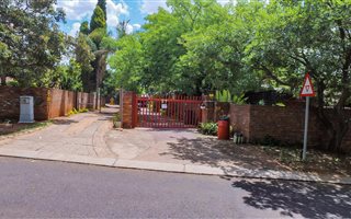 3 Bedroom House in Theresa Park