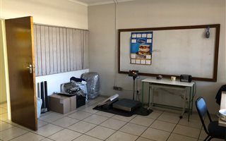 2010 m² Commercial space in Ashburnham