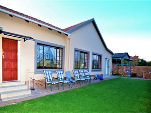 4 Bed Townhouse in Thatchfield
