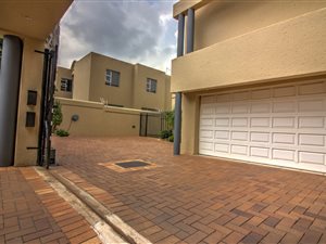 5 Bed House in Edenvale