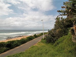 2176 m² Land available in Umdloti Beach