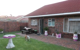 2 Bedroom Townhouse in Parys