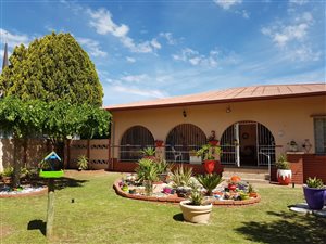 3 Bedroom House in Elandia