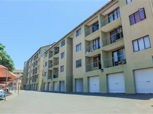 2 Bed Apartment in Mobeni