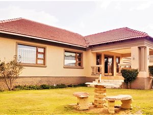 5 Bed House in Creswell Park